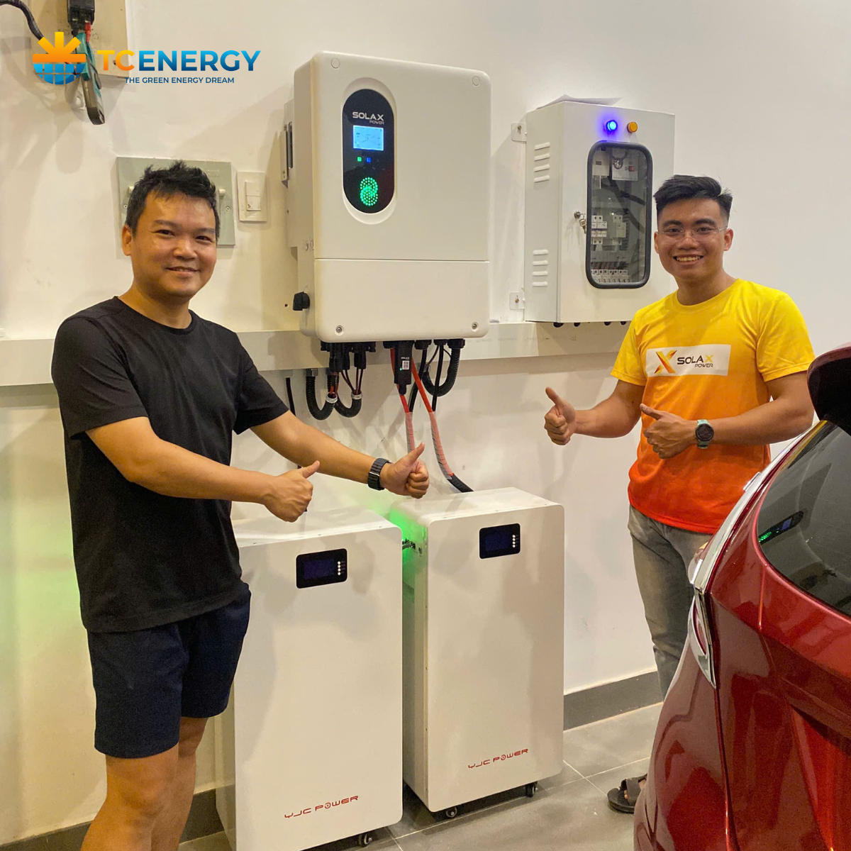 Ảnh Inverter Solax 12kw hybrid và YJC 16kwh 2 bộ